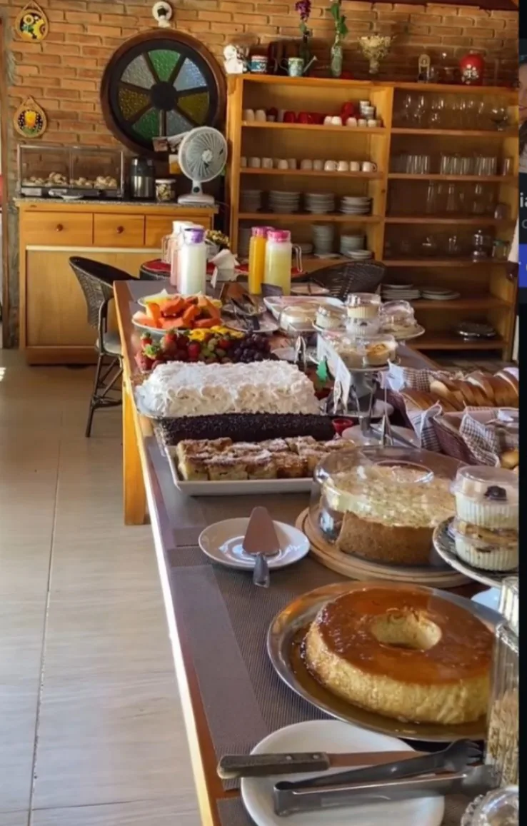 Variedade do café da manhã mineiro